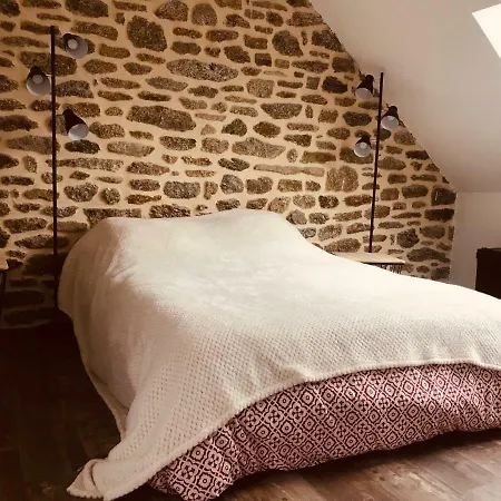 Maison En Pierre Entierement Renovee. Holiday home *